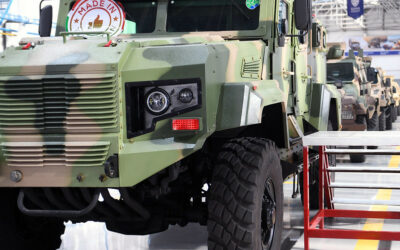 Tadjikistan : inauguration d’une usine de véhicules militaires. 