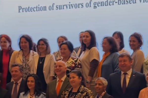Renforcement des abris pour les survivants de violences basées sur le genre au Tadjikistan : un effort conjoint de l’ONU Femmes et de l’Ambassade de France