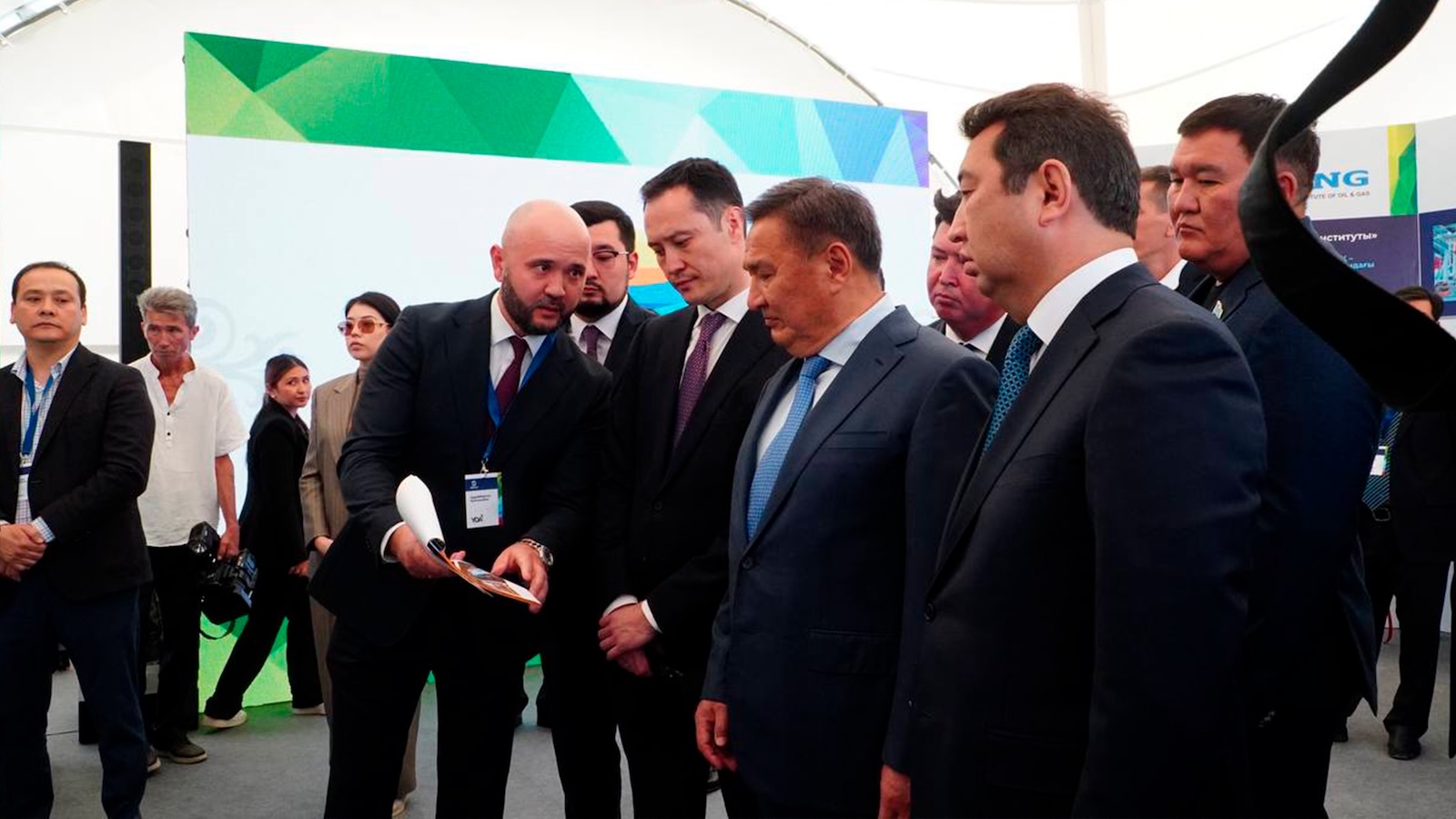 kazakhstan-lance-zone-industrielle-24-milliards