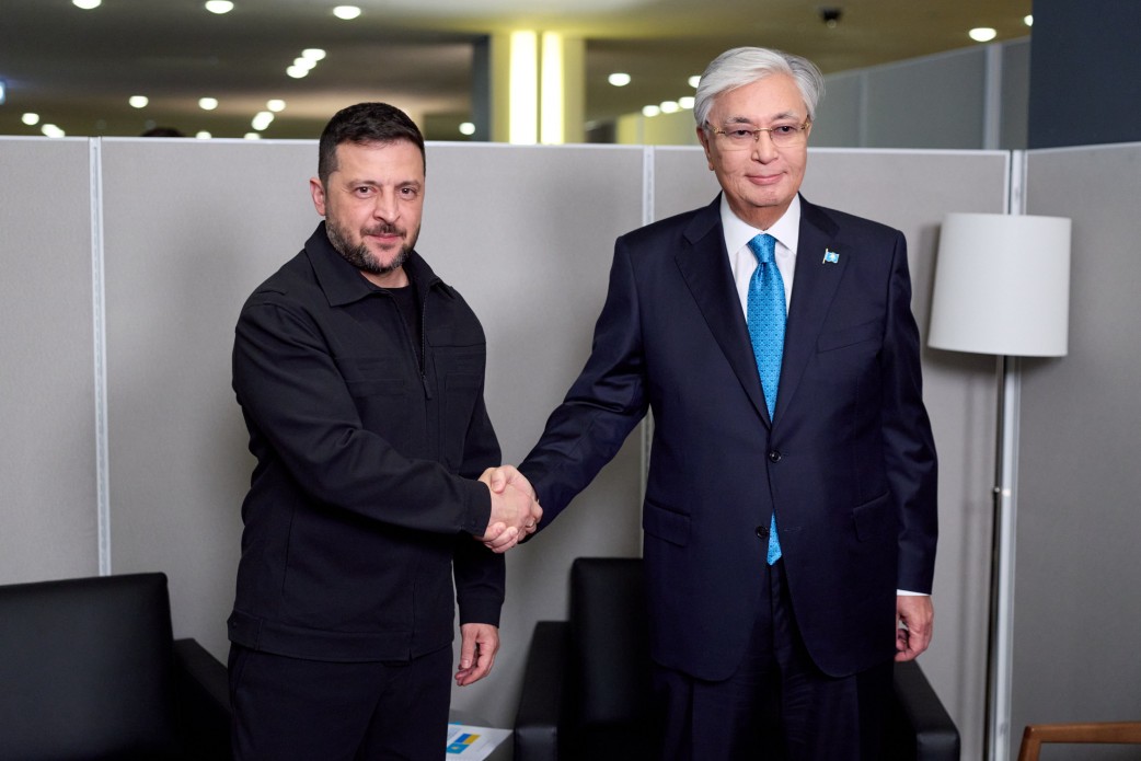 Les présidents Zelensky et Tokaïev