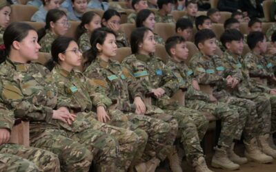 Le Kazakhstan intensifie la préparation militaire scolaire et facilite l’accès aux universités militaires