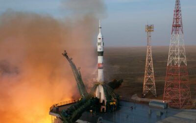 Depuis Baïkonour, une fusée rejoint la Station spatiale internationale avec un équipage russo-américain