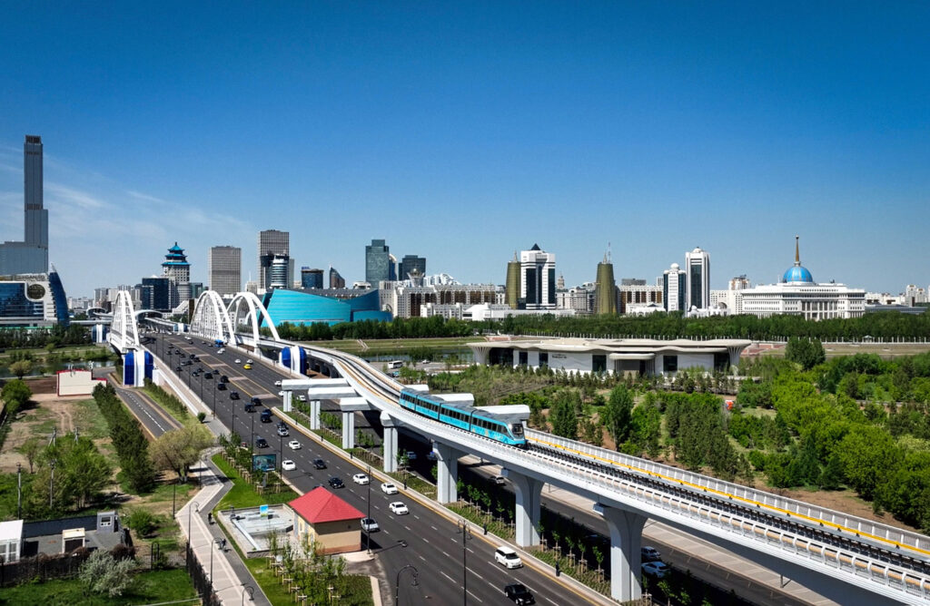 Le LRT d’Astana entre enfin en service