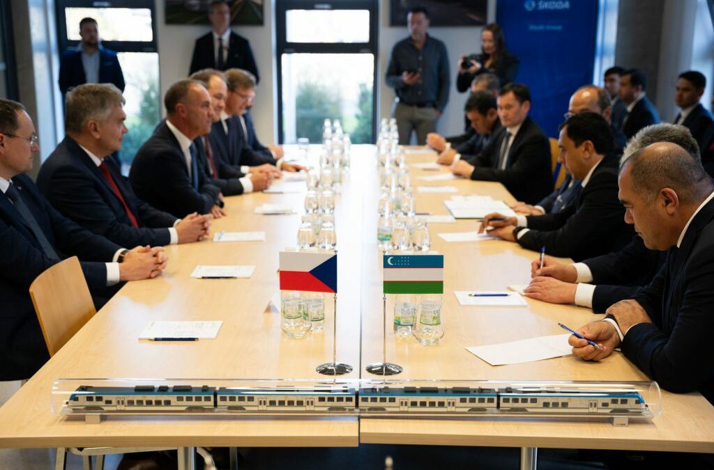 Trains électriques Škoda : l&rsquo;Ouzbékistan scelle un contrat de 120 millions d&rsquo;euros