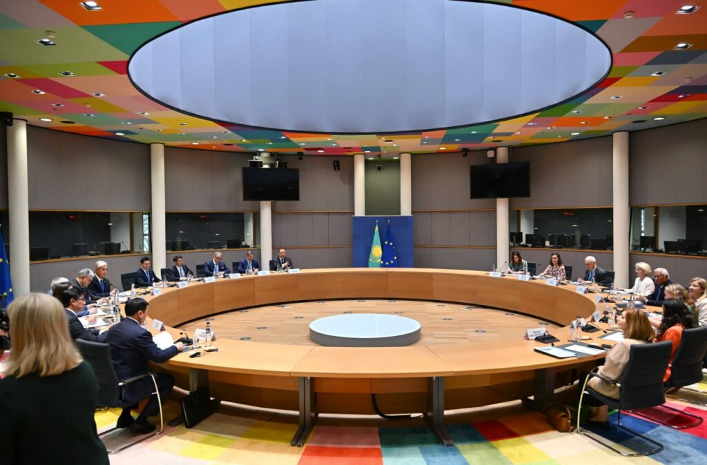 À Bruxelles, le Kazakhstan décroche une salve de contrats et d'investissements européens