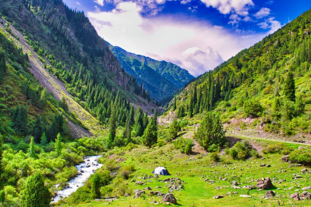 Le Kirghizstan mise sur les géoparcs pour faire de ses paysages un moteur du tourisme