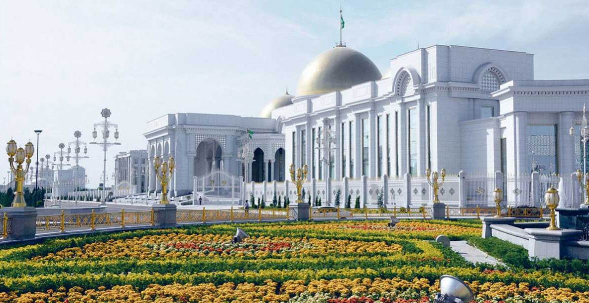 oguzhan-achgabat-protestation-femmes Turkménistan : la police arrête des femmes venues protester devant le palais présidentiel