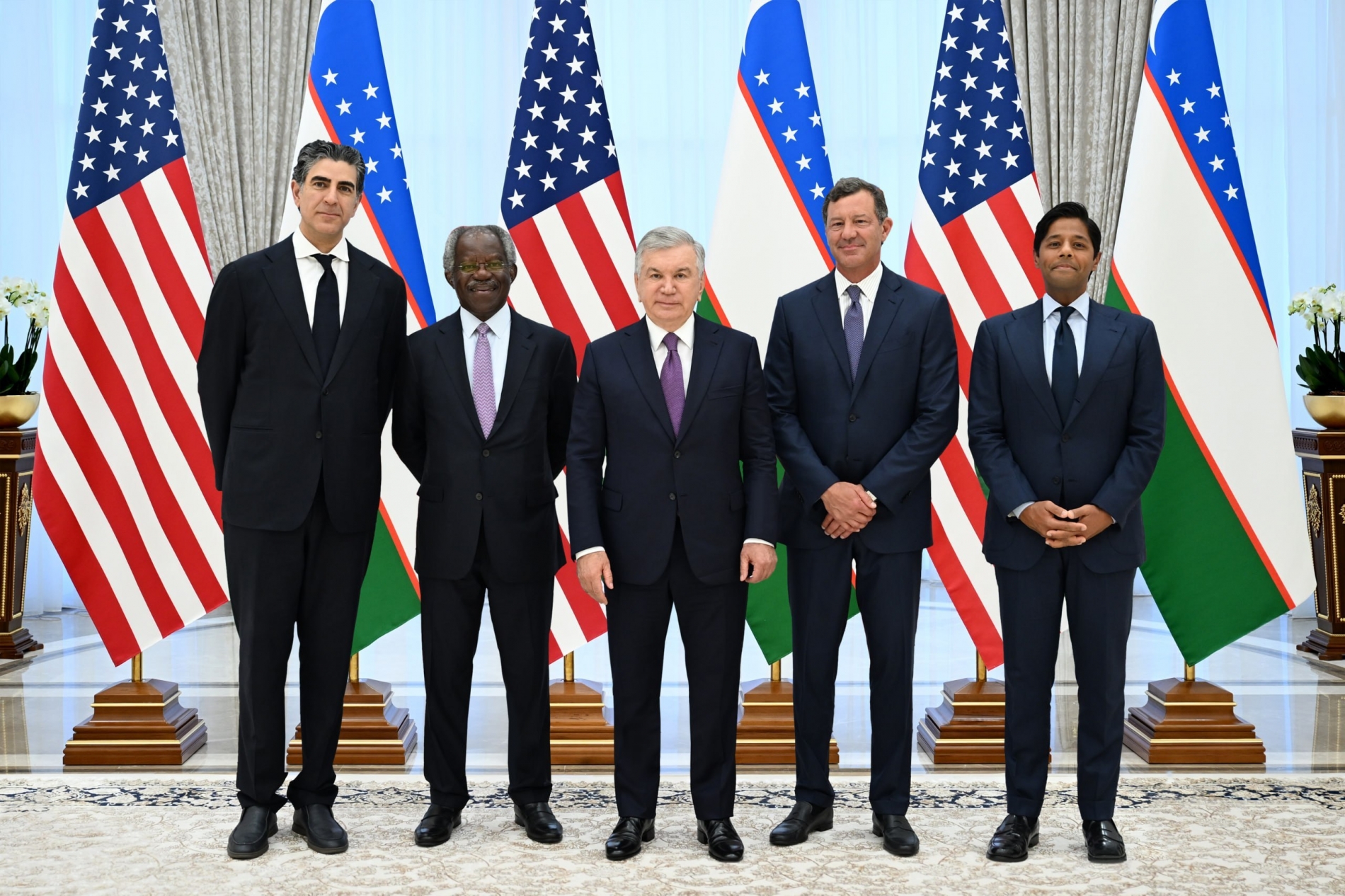 blackrock-ouzbekistan BlackRock engage 14.000 milliards de dollars en Ouzbékistan : un pivot économique majeur