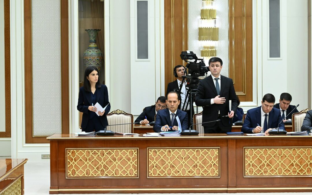 Investissements en Ouzbékistan : 213 milliards de dollars en suspens malgré 52 visites présidentielles