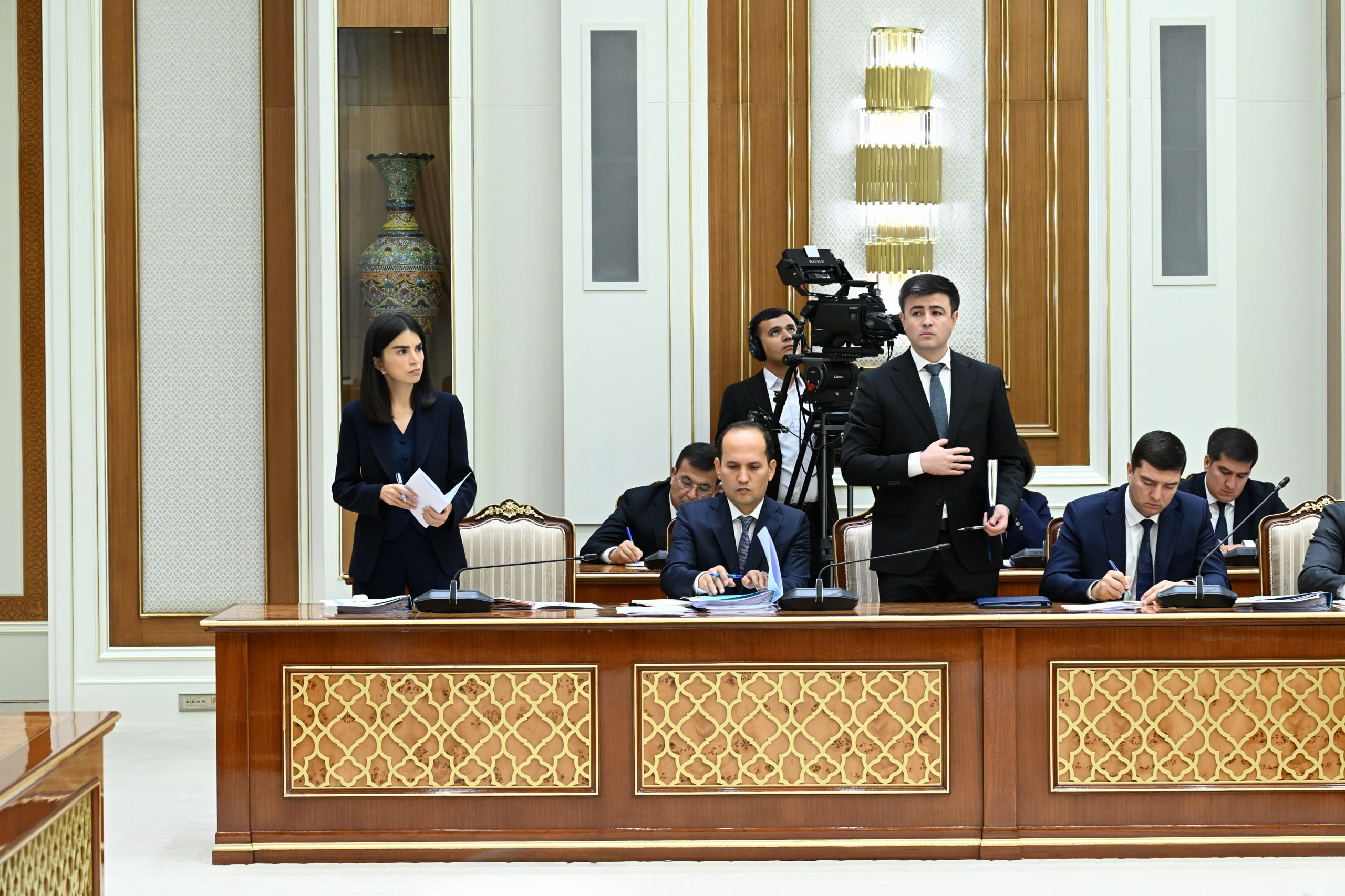 Investissements en Ouzbékistan : 213 milliards de dollars en suspens malgré 52 visites présidentielles