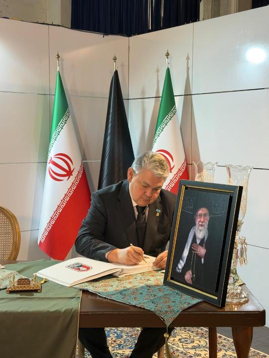 Funérailles de l'ayatollah Ali Khamenei : les États d'Asie centrale ont répondu présent