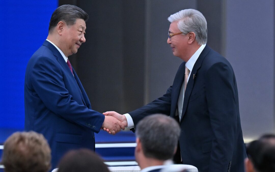 À Shanghaï, Kassym-Jomart Tokaïev rend hommage à Xi Jinping
