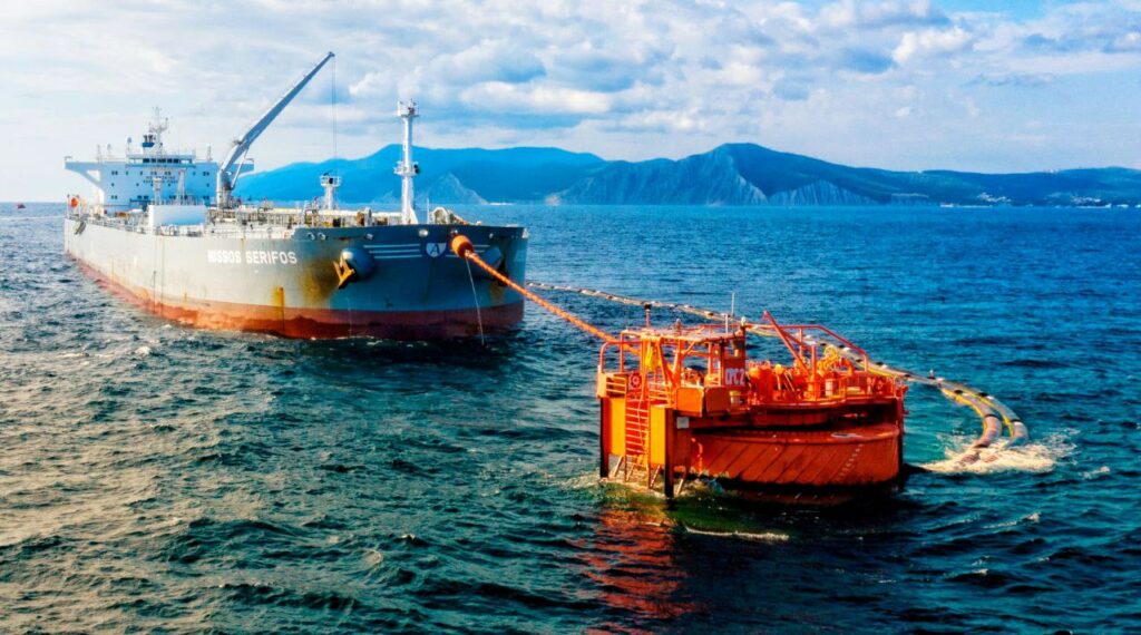 Le Kazakhstan condamne les attaques contre les pétroliers en mer Noire et défend ses intérêts énergétiques