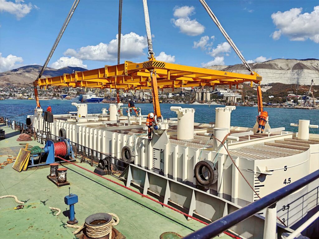 Le Kazakhstan condamne les attaques contre les pétroliers en mer Noire et défend ses intérêts énergétiques