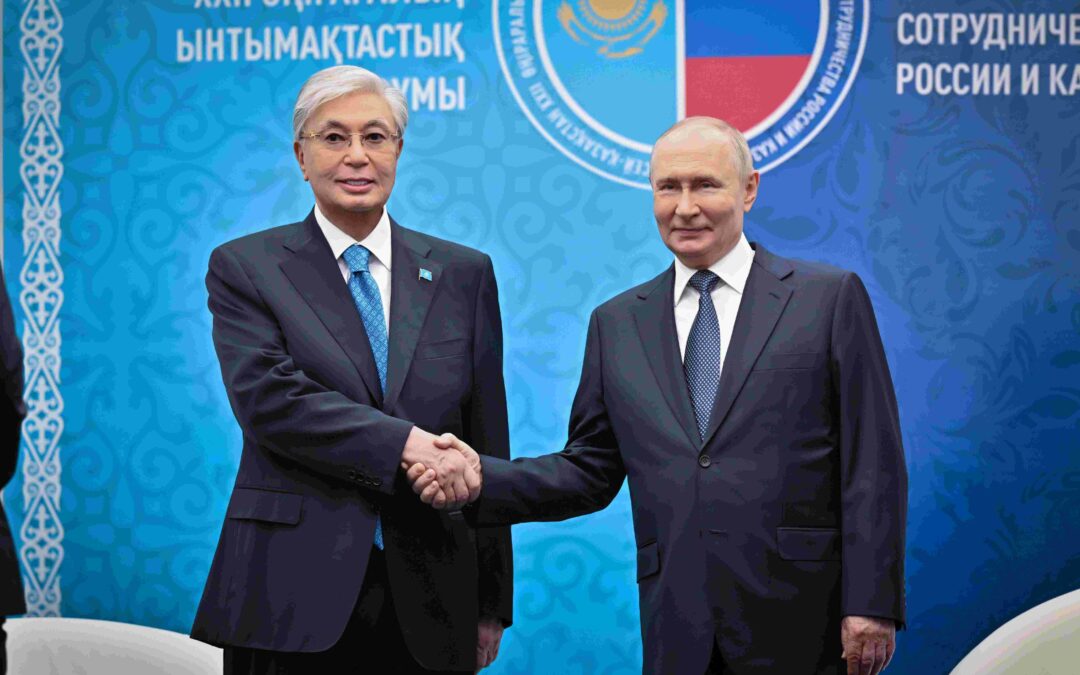 Ukraine : Kassym-Jomart Tokaïev appelle Vladimir Poutine à « geler » la guerre et relancer les négociations