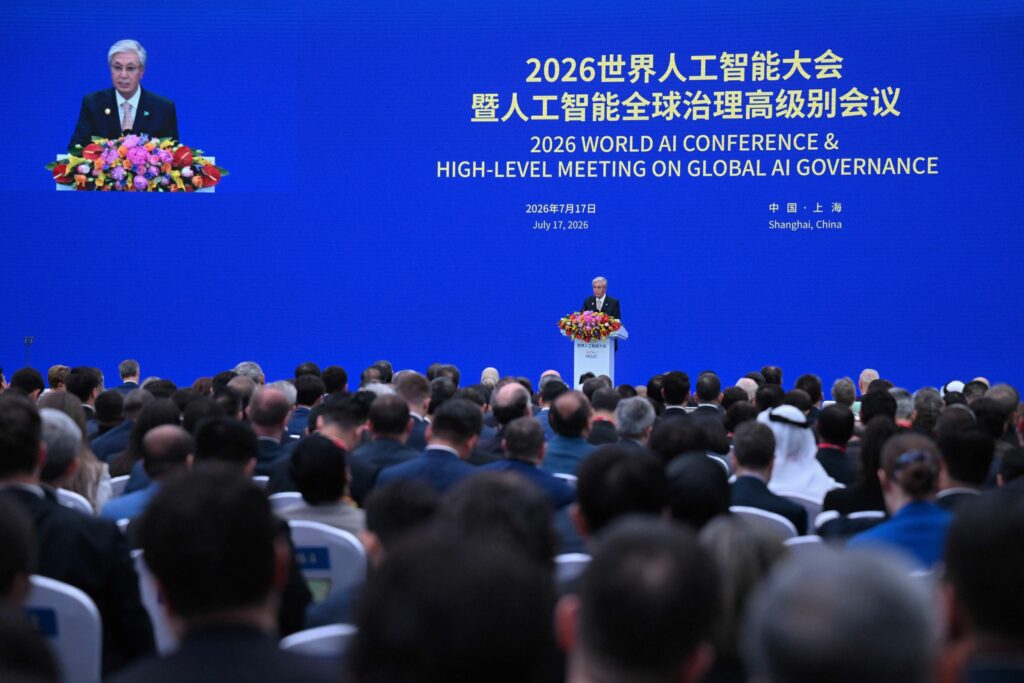 À Shanghaï, Kassym-Jomart Tokaïev rend hommage à Xi Jinping