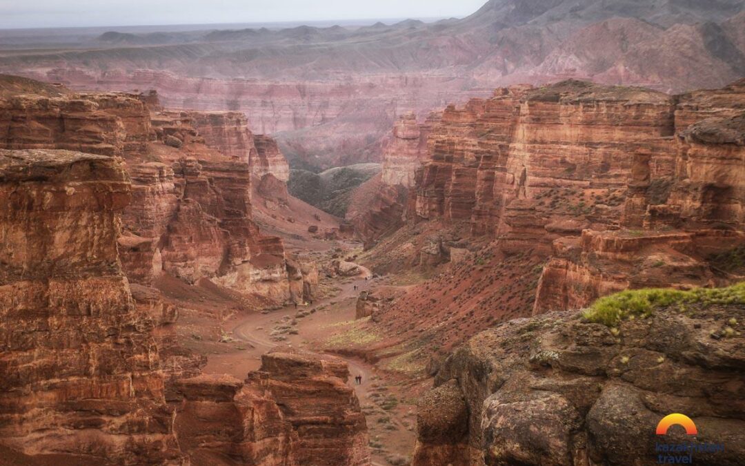 Le festival ŞUAQ revient au canyon de Charyn pour une nouvelle nuit entre électro et art