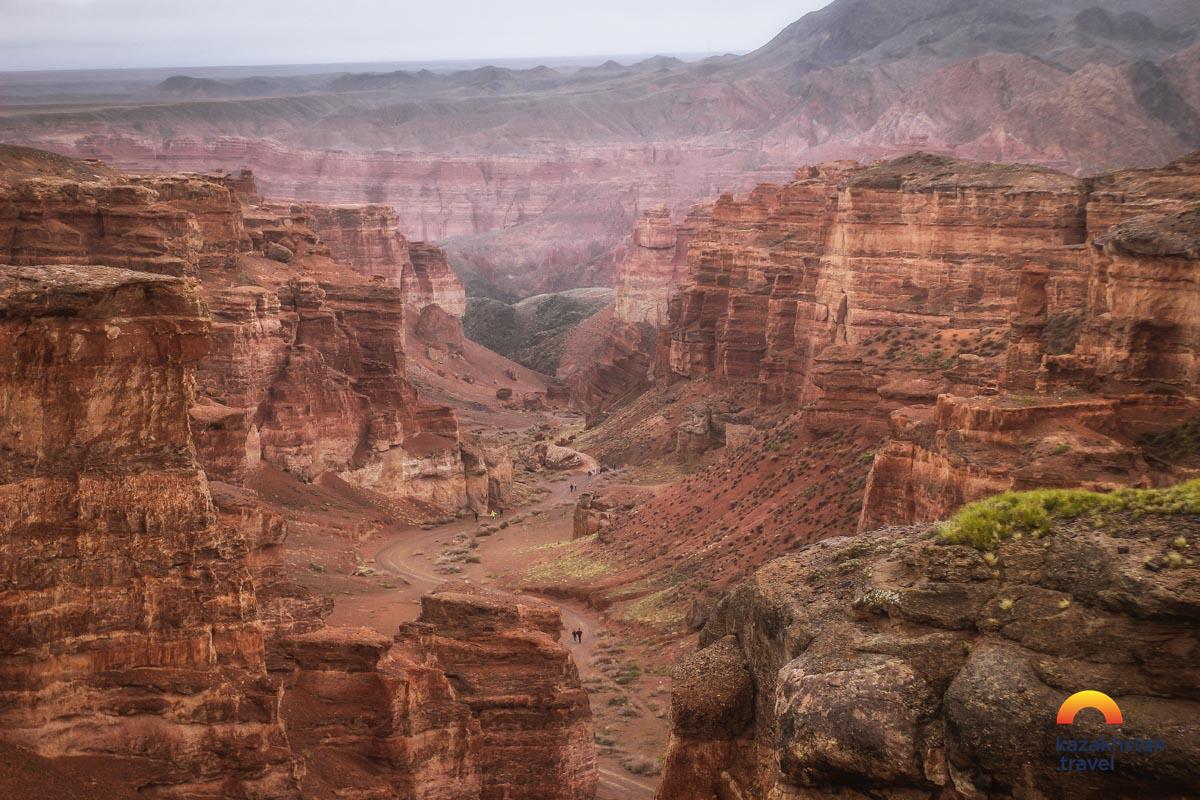 ŞUAQ : le festival électro qui transforme le canyon de Charyn revient au Kazakhstan