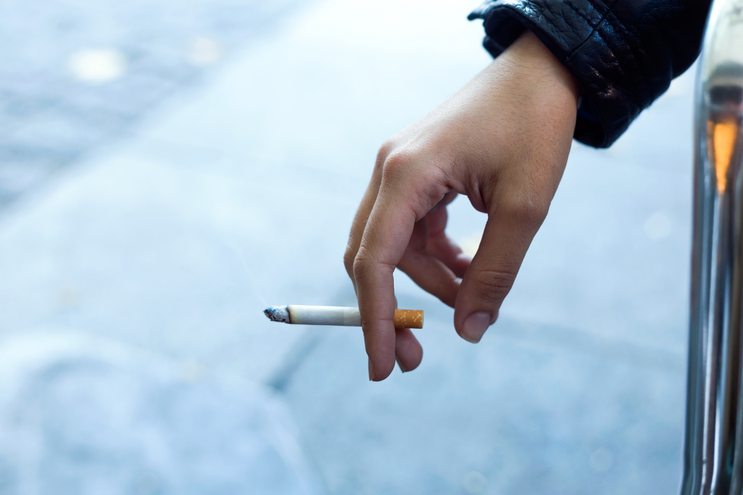 Cigarettes : le Kirghizstan relèvera progressivement le prix minimum jusqu'en 2029